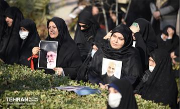 تشییع پیکر شهید گمنام در منطقه ۲۱