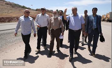 بازدید رئیس شورای شهر از پروژه بزرگراه شهید شوشتری 21