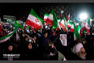 اجتماع تهرانی‌ها در حمایت از رهبری و نیروهای مسلح