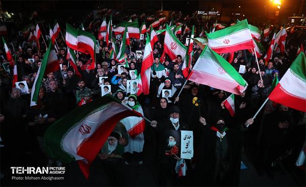 چهل‌و‌سومین شب اجتماع دفاع از انقلاب 39
