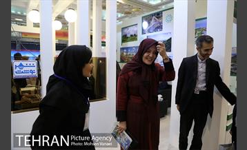 غرفه مرکز ارتباطات در پنجمین روز بیست و سومین نمایشگاه مطبوعات  7