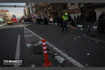 خدمات شهرداری تهران در پایان راهپیمایی ۲۲ بهمن 13