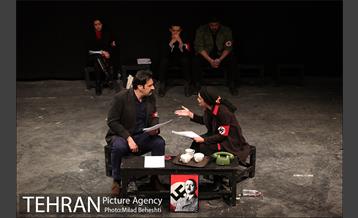 نمایشنامه خوانی ترس و نکبت رایش سوم 2