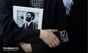 وداع با آقای شهید ایران- 2 42