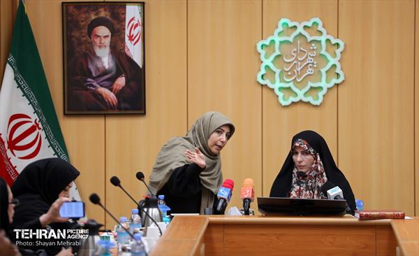 نشست خبری نوزدهمین نمایشگاه زنان و تولید ملی 22