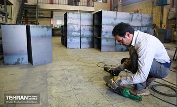 مراحل ساخت المان های نمایشگاه نشان عاشقی