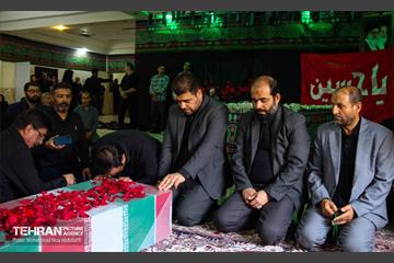 بدرقه پیکر مطهر شهید گمنام دوران دفاع مقدس در اداره‌کل سرمایه‌انسانی 2