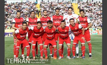 دیدار تیم‌های فوتبال پدیده و استقلال