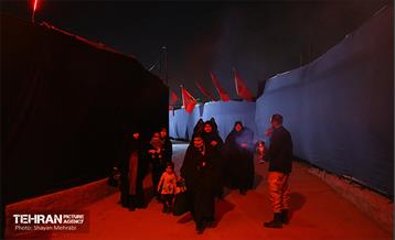 نمایش بزرگ میدانی «تنهاتر از مسیح» 1