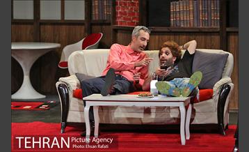 نمایش یک ساعت آرامش در تماشاخانه ایرانشهر 8