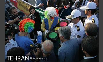 اختتامیه نمایش های خیابانی پویش از خودمان شروع کنیم 8