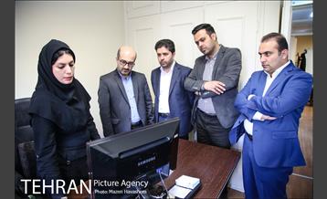 بازدید سخنگوی شورای شهر از مرکز ارتباطات شهرداری تهران 24