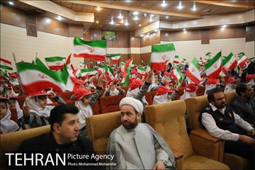 جشن رونمایی و اهدای احکام حامیان ایمنی به دانش آموزان 4