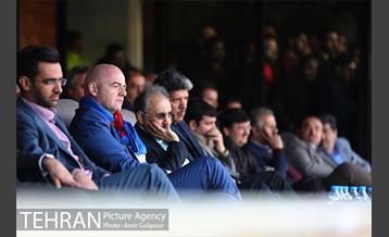 حضور دکتر نجفی در ورزشگاه آزادی برای تماشای شهرآورد پایتخت 3