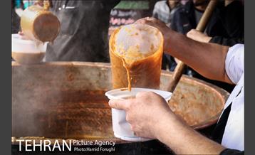 آیین سنتی سمنو پزان در میدان امام حسین (ع) 26