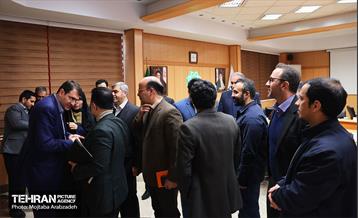 نشست بررسی نحوه توزیع قبوض عوارض نوسازی و پسماند 27