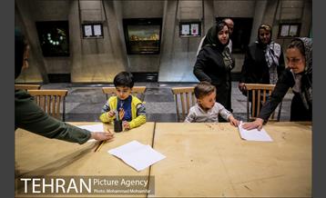 روز جهانی کودک در برج آزادی 3