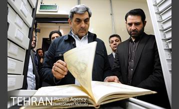 بازدید شهردار تهران از موزه نقشه تهران 30