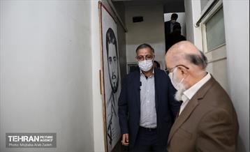 دیدار شهردار تهران با نخبگان و خانواده های شهدای منطقه 14