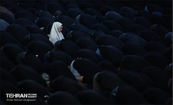 اقامه نماز ظهر عاشورا 12