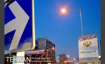 96-11-21 آذین بندی خیابان ها به مناسبت 22 بهمن 24