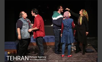 نمایش مافیا‎ 17