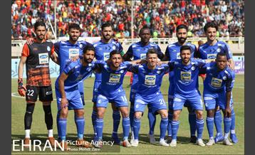 دیدار تیم‌های فولاد خوزستان و استقلال تهران 1