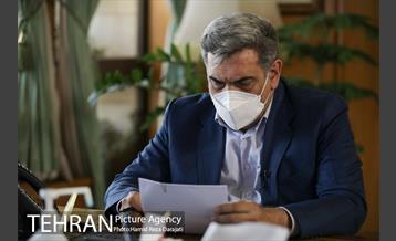 پاسخگویی مستقیم شهردار تهران به شهروندان از طریق تلفن ۱۸۸۸