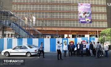 بازدید مدیرکل حوزه شهردار تهران از پروژه پل‌های مکانیزه عابرپیاده 8