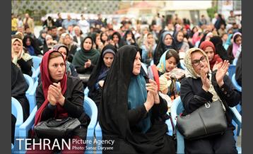 آیین گلاب­گیری «زیارت گل» 28