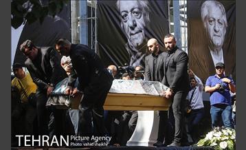 مراسم تشییع پیکر عزت الله انتظامی 28