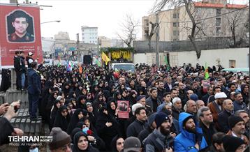 مراسم تشییع پیکر شهید مدافع حرم «حسین محمدی» 24