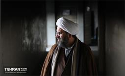 بازدید خبرنگاران رسانه‌های خارجی از تخریب اموال عمومی شهر 22