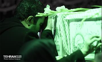 وداع با شهدای گمنام در باغ موزه دفاع مقدس 5