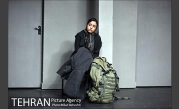 نمایش خداوند هایم را فراموش کرده است‎ 5