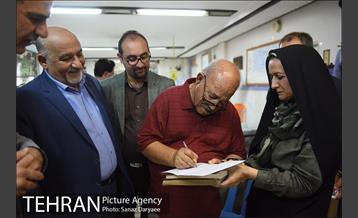 بازدید اعضا شورای شهر تهران از آسایشگاه خیریه کهریزک 17