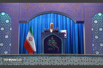 حضور شهردار تهران در نماز جمعه 5
