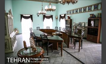 بازدید علی اعطا از موزه جنگ 18