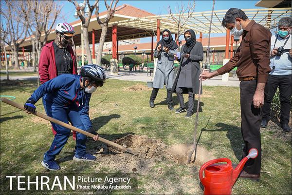 آیین درختکاری دوچرخه سواران تهران 21