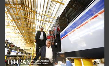 بازدید شهردار تهران از کارخانه واگن سازی تهران 21