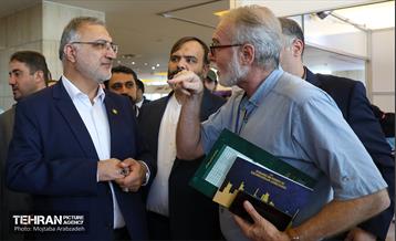 بازدید شهردار تهران از نمایشگاه بین المللی فرصت های سرمایه گذاری پایتخت