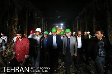 مراسم اتصال جبهه های حفاری شمالی و جنوبی تونل زیر گذر استادمعین 18