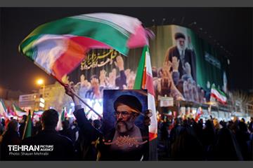 اجتماع مردم در هفتمین روز شهادت رهبر انقلاب اسلامی 37