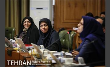 ارائه برنامه عباس آخوندی کاندید پست شهردار 22