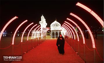 المان نوری بین الحرمین در دریاچه شهدای خلیج فارس  13