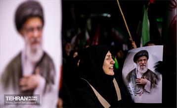 مراسم عزاداری شهادت رهبر انقلاب اسلامی در میدان ولیعصر(عج)