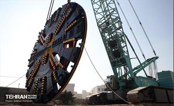 مونتاژ قطعه اصلی دومین دستگاه TBM خط 10 39