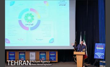 مراسم رونمایی از سرویس‌های هوشمند شهرسازی 10