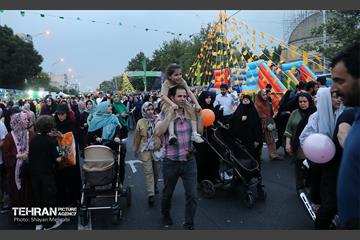 مهمانی ۱۰ کیلومتری عید غدیر در تهران 28