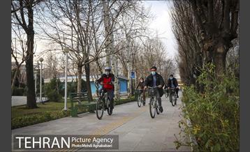 پویش سه شنبه های بدون خودرو در منطقه 8